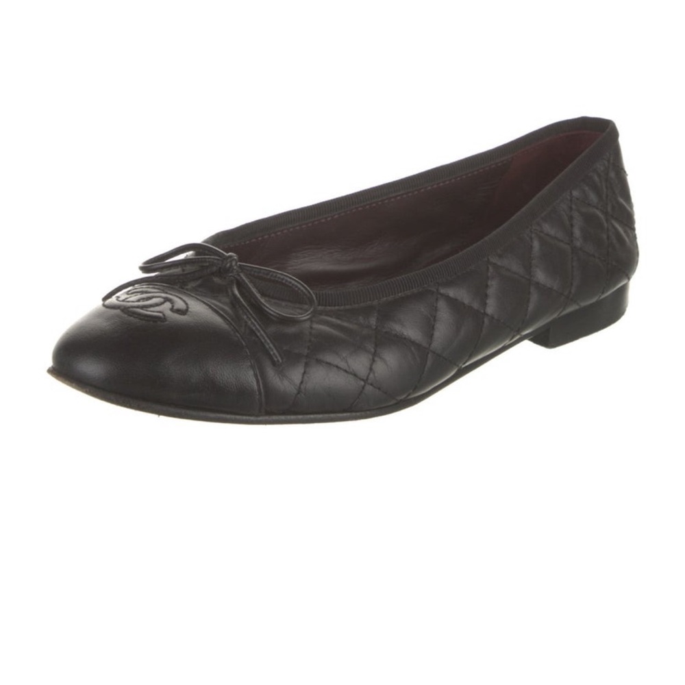 CHANEL Black Quilted Leather Ballet Flats with Bow